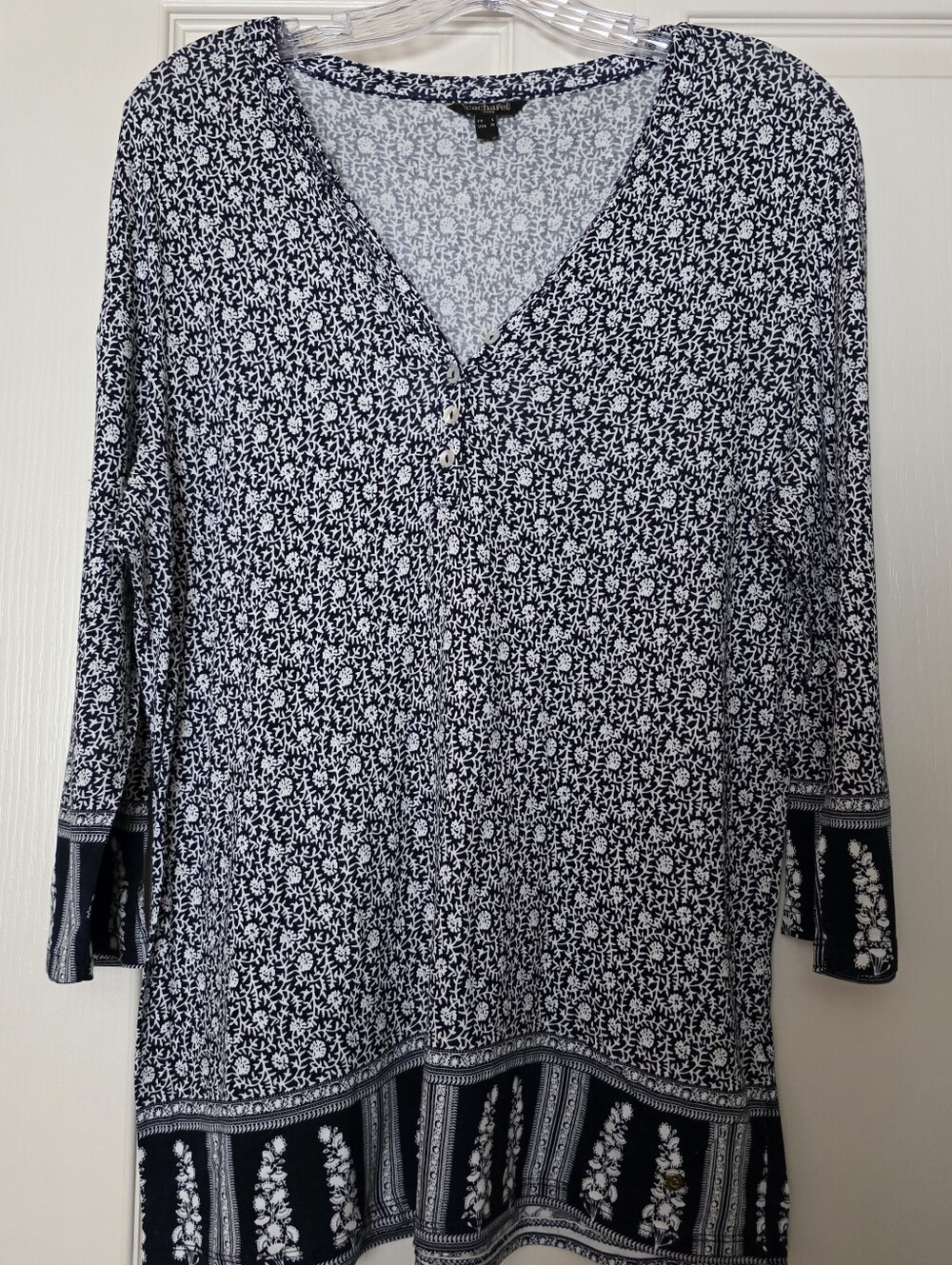 Cacharel Paris Women's Navy an White Floral V-Neck Tunic Top Sz US-M/FR-L